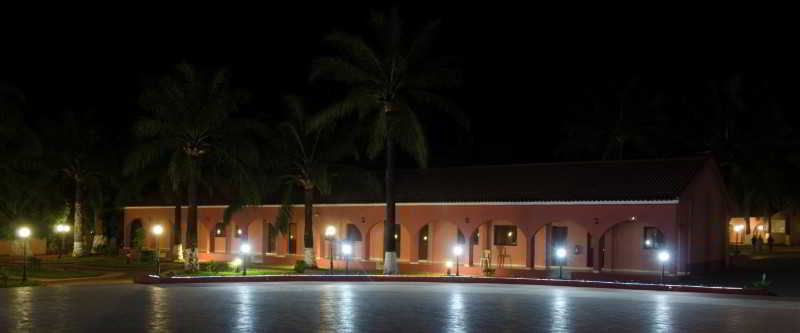 Dunia Hotel Bissau Esterno foto